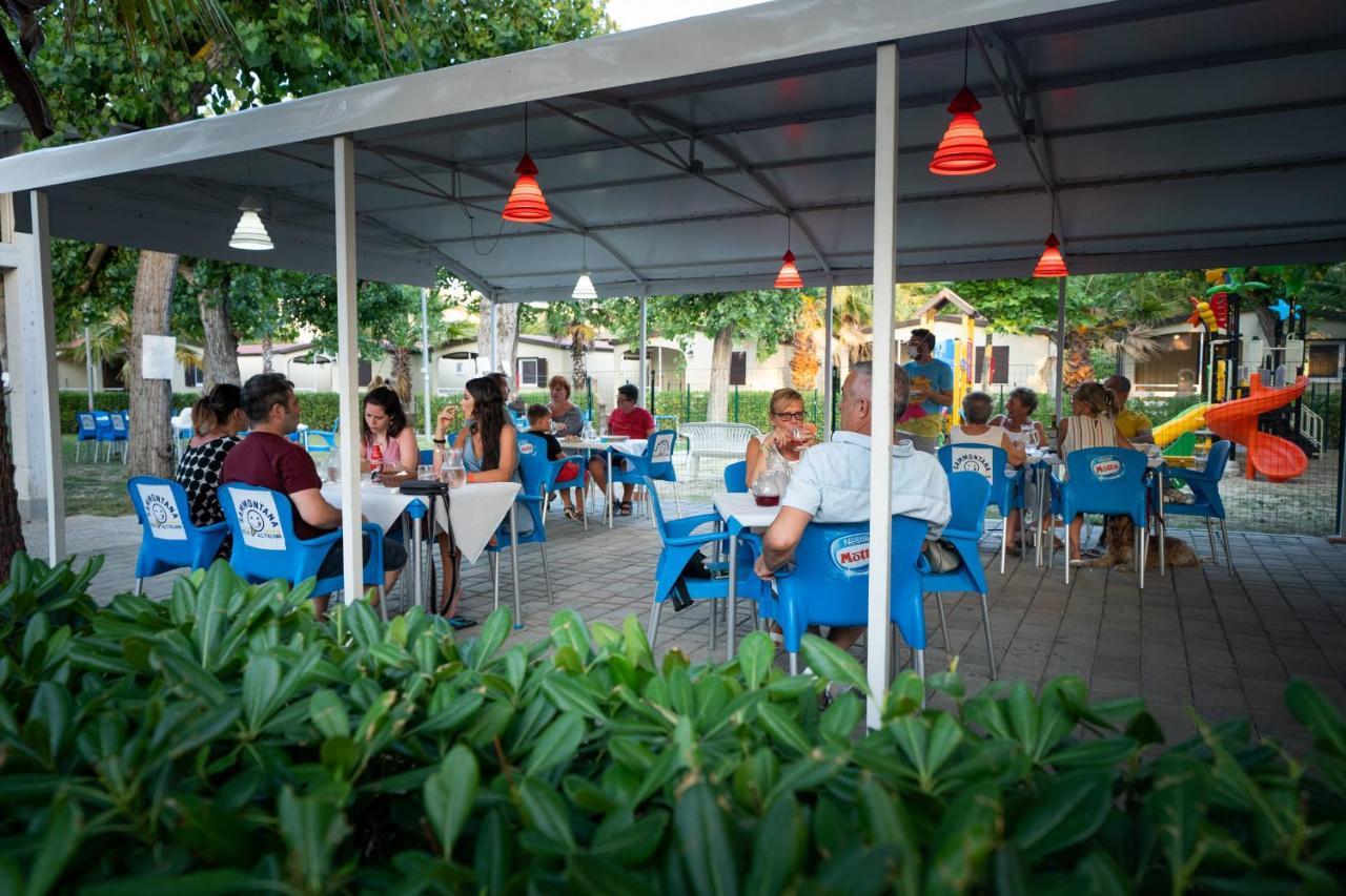 Village Lake Placid Silvi Marina Exterior foto