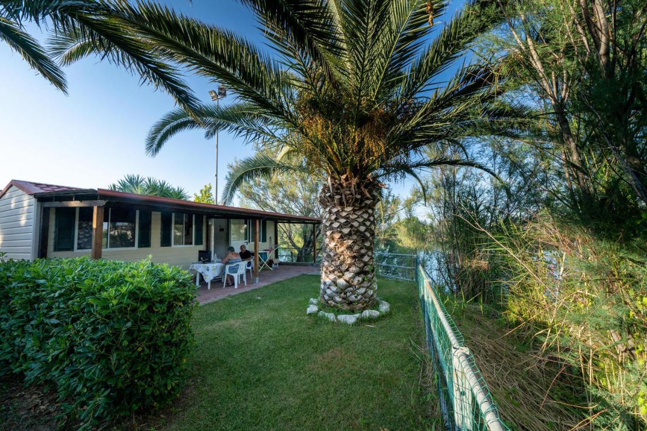 Village Lake Placid Silvi Marina Exterior foto